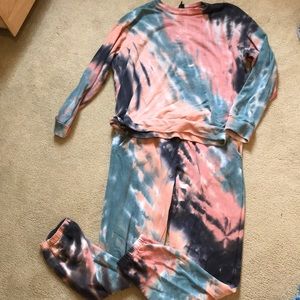 Tie dye sweatsuit